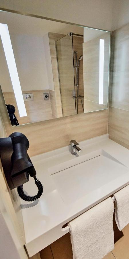 Hotel Kyriad - Senart 3*